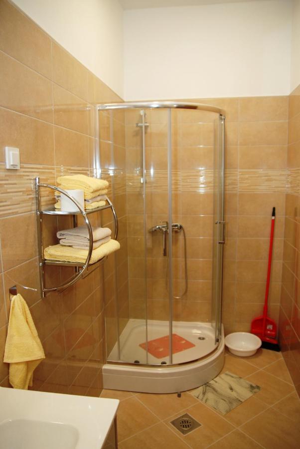 Studio Apartmani Toplicka Bajka 크레핀스키타플리스 외부 사진