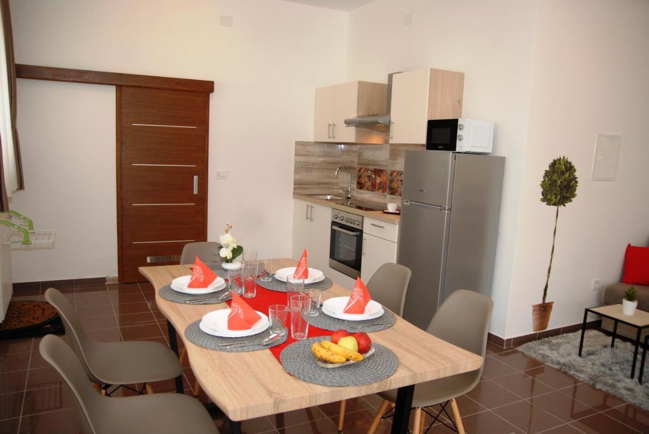 Studio Apartmani Toplicka Bajka 크레핀스키타플리스 외부 사진
