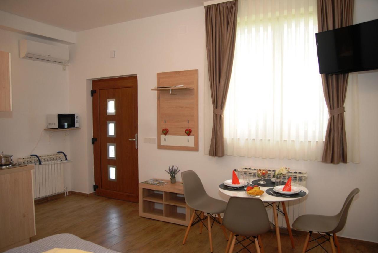 Studio Apartmani Toplicka Bajka 크레핀스키타플리스 외부 사진